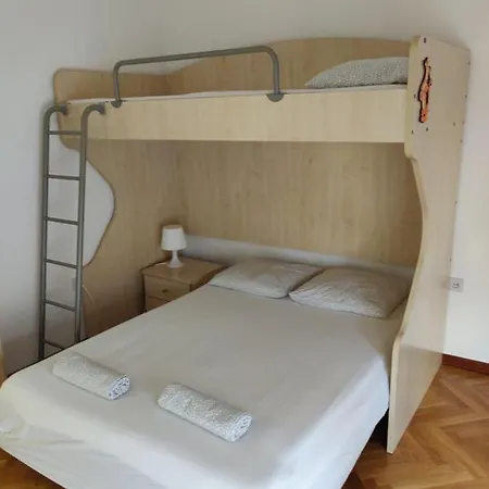 Linda Apartment Split