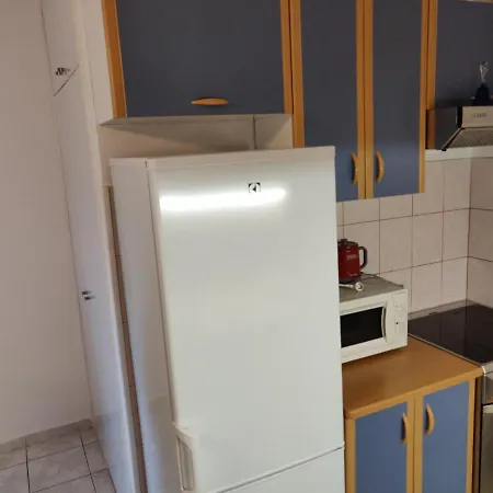 Linda Apartman *